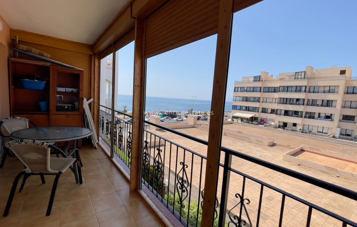 Alquiler a largo plazo - Apartamento / piso - Torrevieja - La Veleta