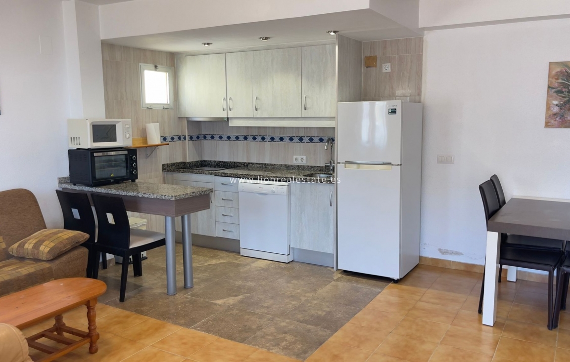 Alquiler a largo plazo - Apartamento / piso - Torrevieja - La Veleta