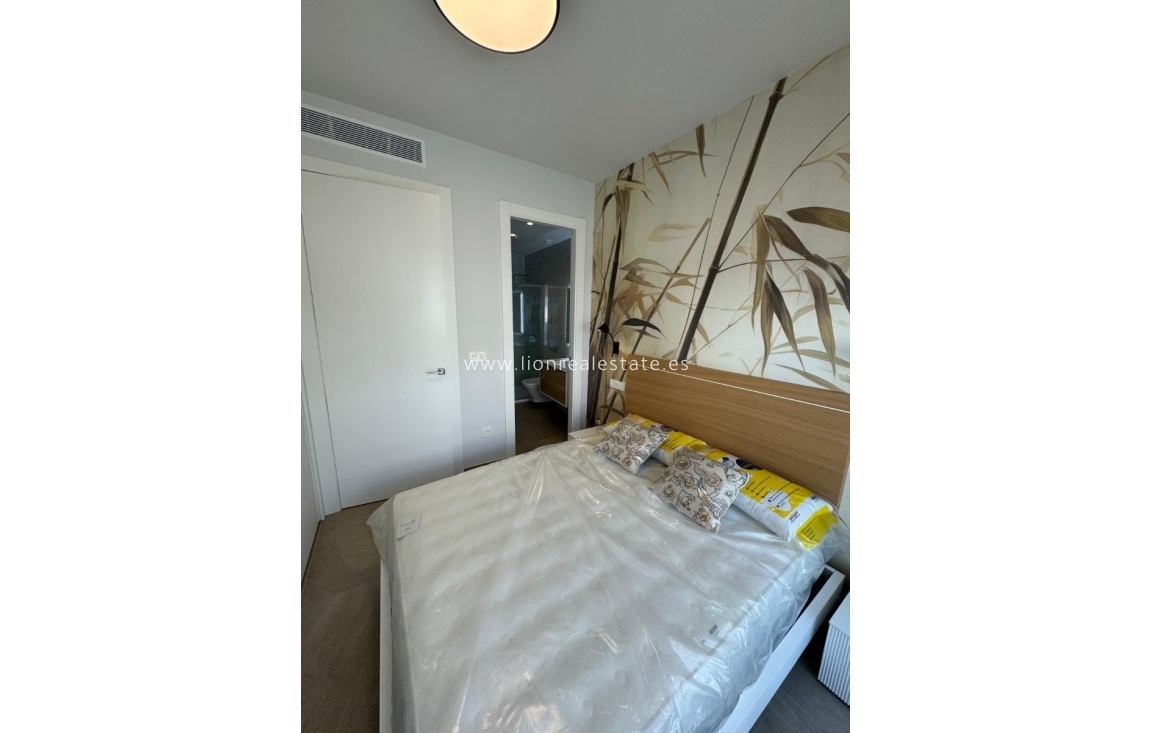 Alquiler a largo plazo - Apartamento / piso - Torrevieja - Los Locos