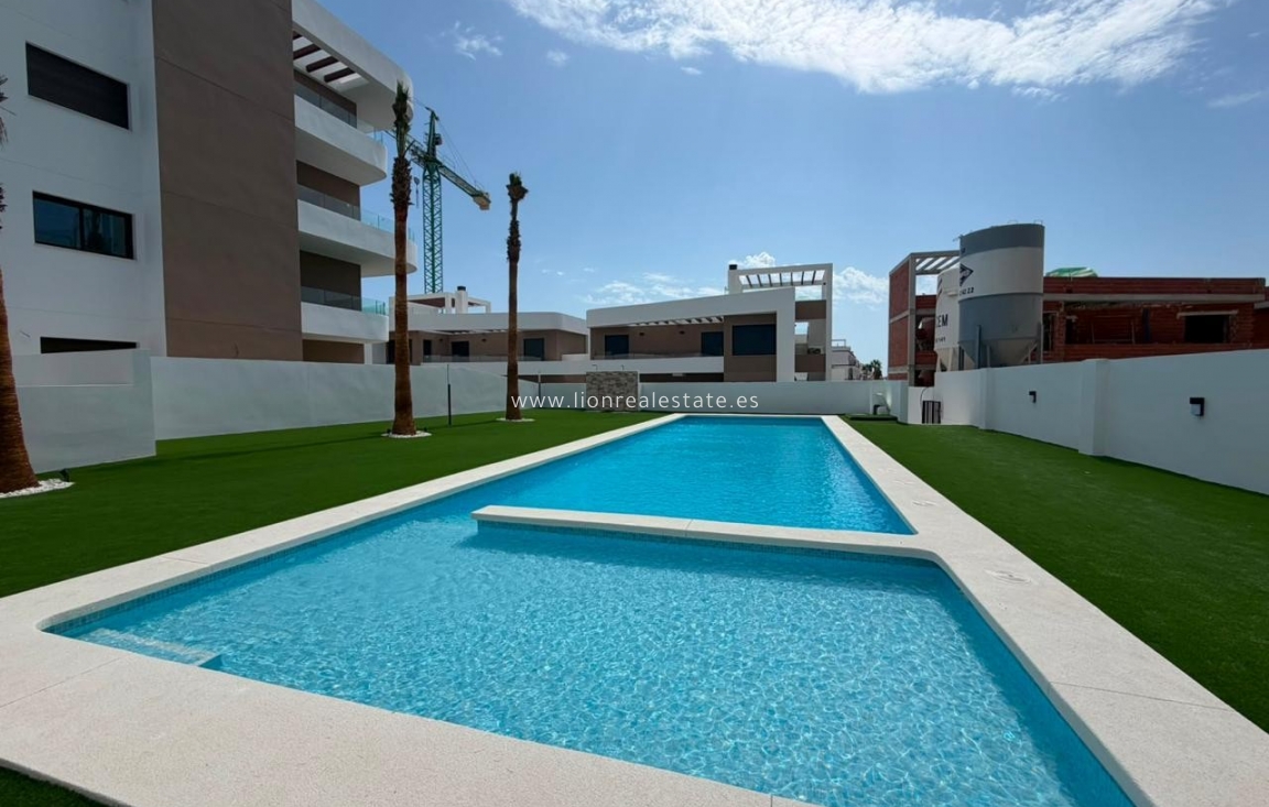 Alquiler a largo plazo - Apartamento / piso - Torrevieja - Punta Prima