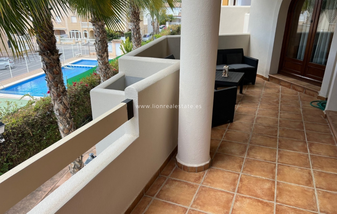 Alquiler a largo plazo - Apartamento / piso - Torrevieja - Punta Prima