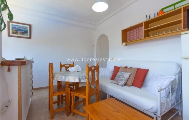 Alquiler a largo plazo - Apartamento / piso - Torrevieja - Punta Prima