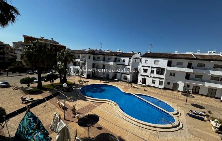 Alquiler a largo plazo - Apartamento / piso - Torrevieja - Punta Prima