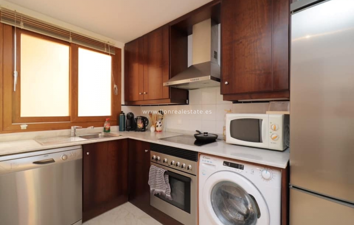 Alquiler a largo plazo - Apartamento / piso - Torrevieja - Punta Prima