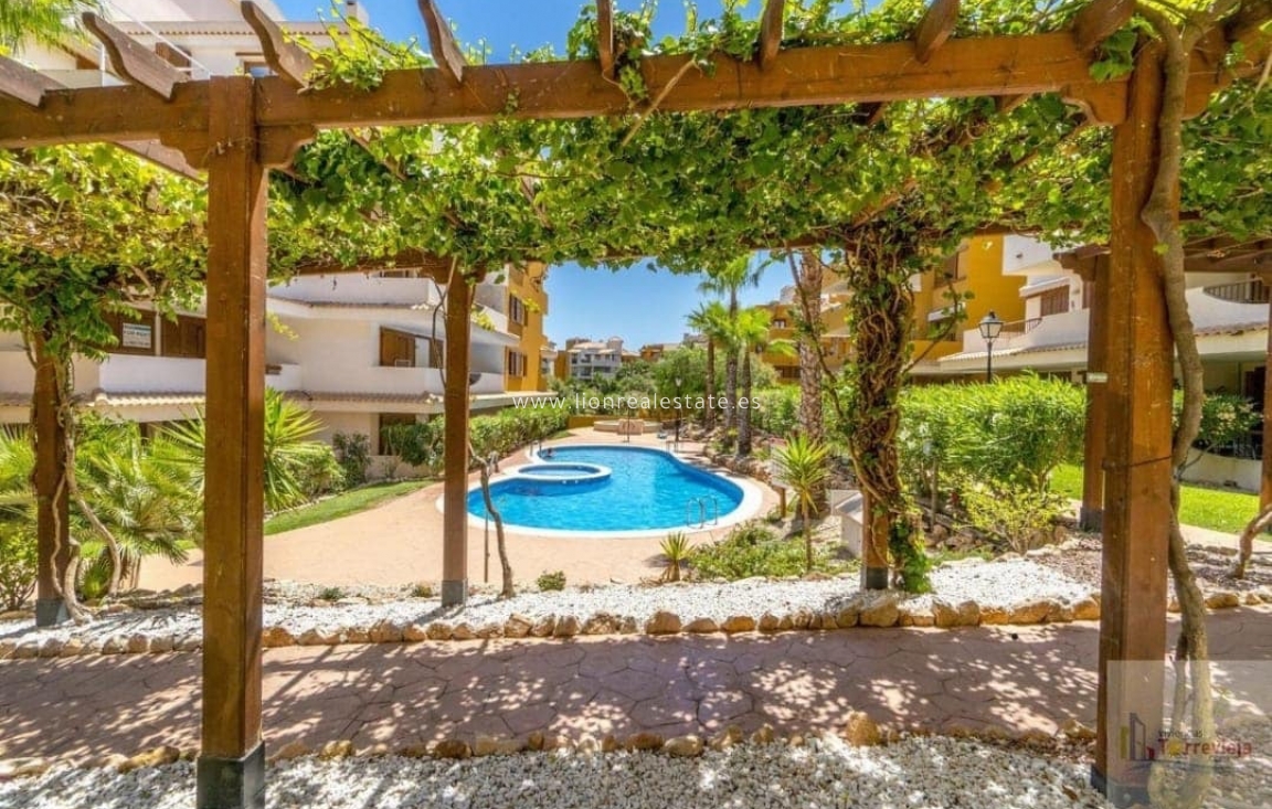 Alquiler a largo plazo - Apartamento / piso - Torrevieja - Punta Prima