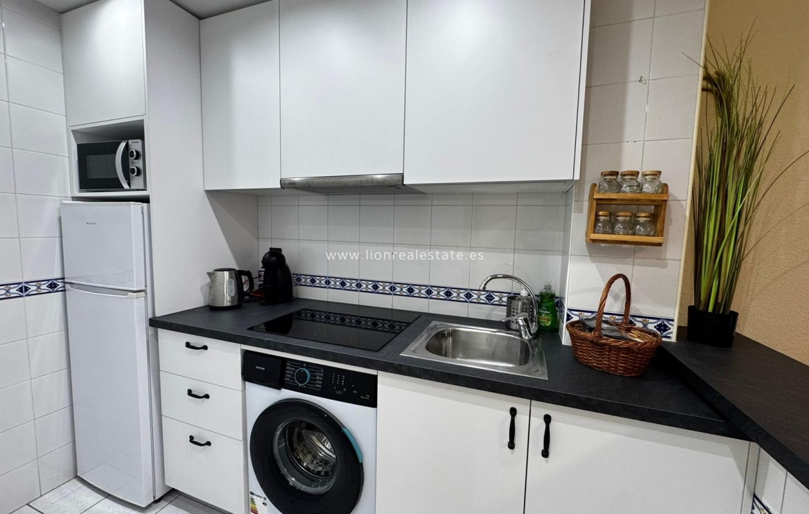 Alquiler a largo plazo - Apartamento / piso - Torrevieja - Torreblanca