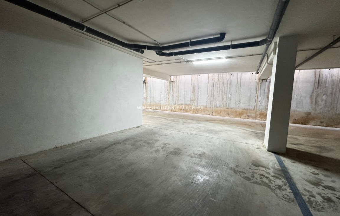 Alquiler a largo plazo - Ático - Orihuela Costa - Villamartín