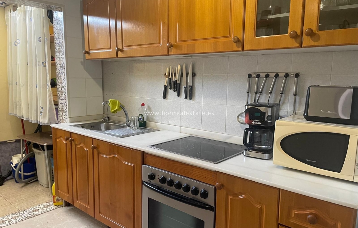 Alquiler a largo plazo - Chalet - Orihuela Costa - Villamartín