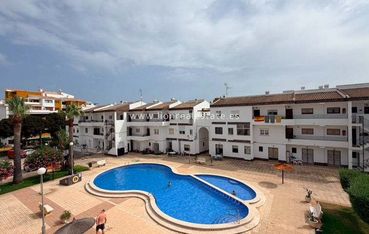Apartamento / piso - Alquiler a corto plazo - Punta Prima - Punta Prima