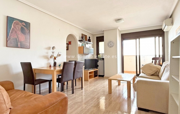 Apartamento / piso - Reventa - Torrevieja - Torrevieja