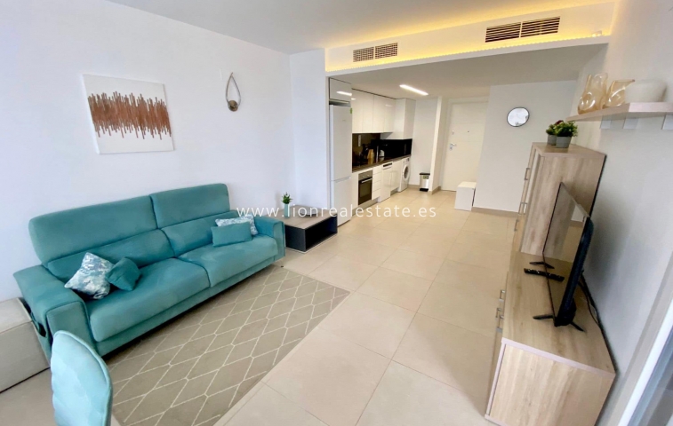 Apartment / flat - Long Term Rental - Torrevieja - Punta Prima