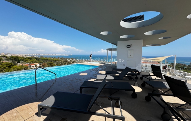 Apartment / flat - New Build - Torrevieja - Punta Prima