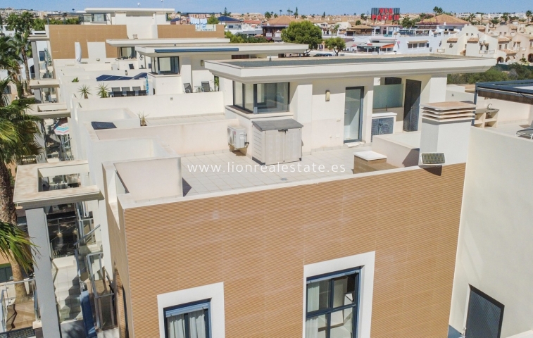 Apartment / flat - Resale - Orihuela Costa - La Zenia