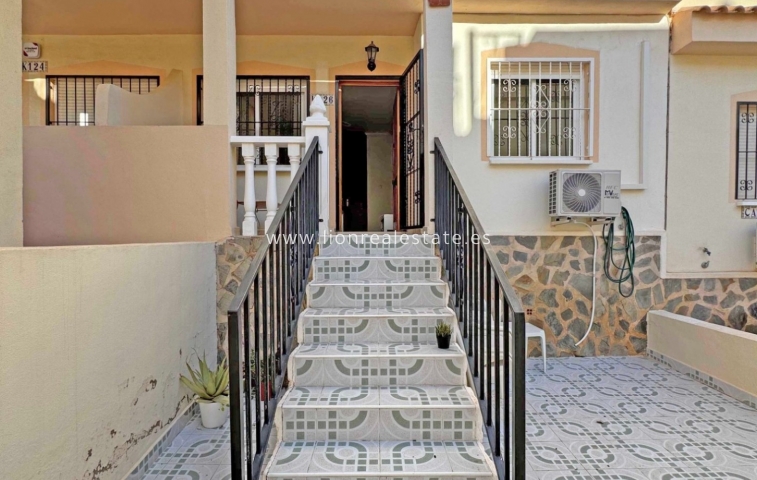 Apartment / flat - Resale - Orihuela Costa - Playa Flamenca