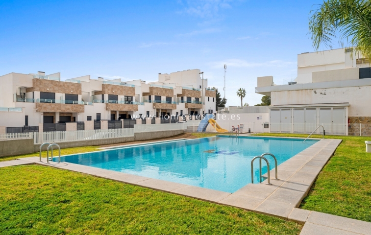 Apartment / flat - Resale - Orihuela Costa - Villamartín