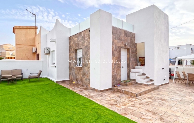 Bungalow - Odsprzedaż - Orihuela Costa - MOVR-11740