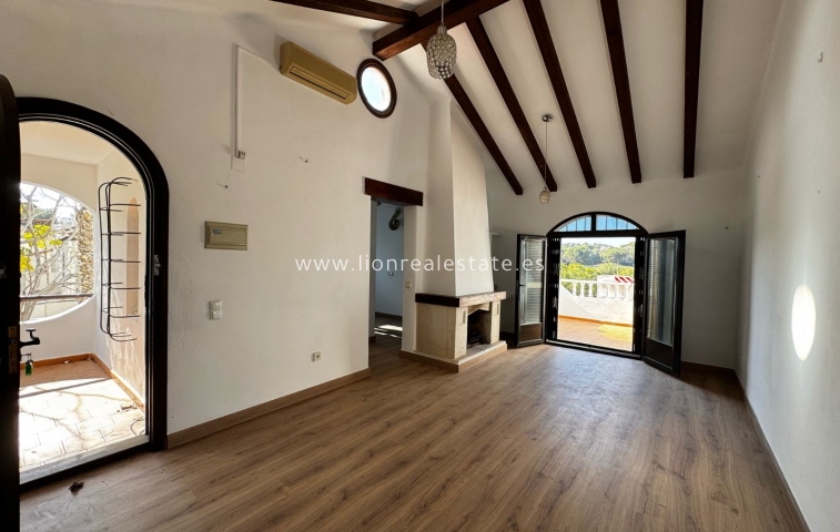 Chalet - Resale - Orihuela Costa - LS-0401