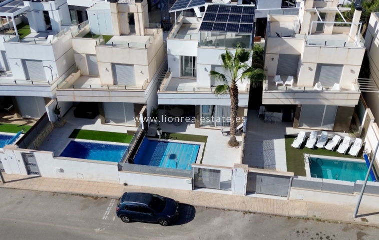 Detached Villa - Перепродажа - Orihuela Costa - Lomas de Cabo Roig