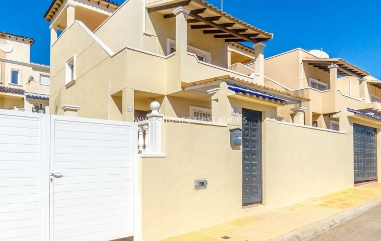 Detached Villa - Reventa - Orihuela Costa - MOVR-55477