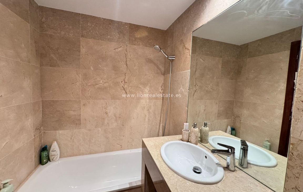 Долгосрочная аренда - Квартира / квартира - Orihuela Costa - Lomas De Campoamor-las Ramblas