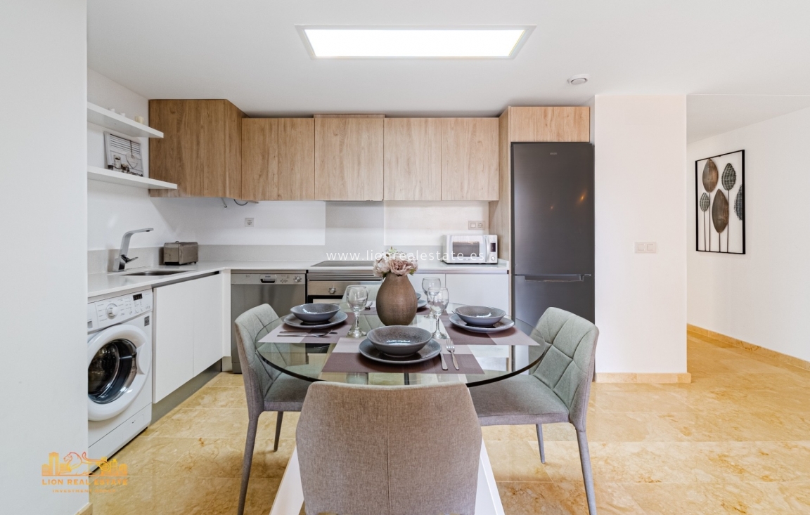 Долгосрочная аренда - Квартира / квартира - Punta Prima