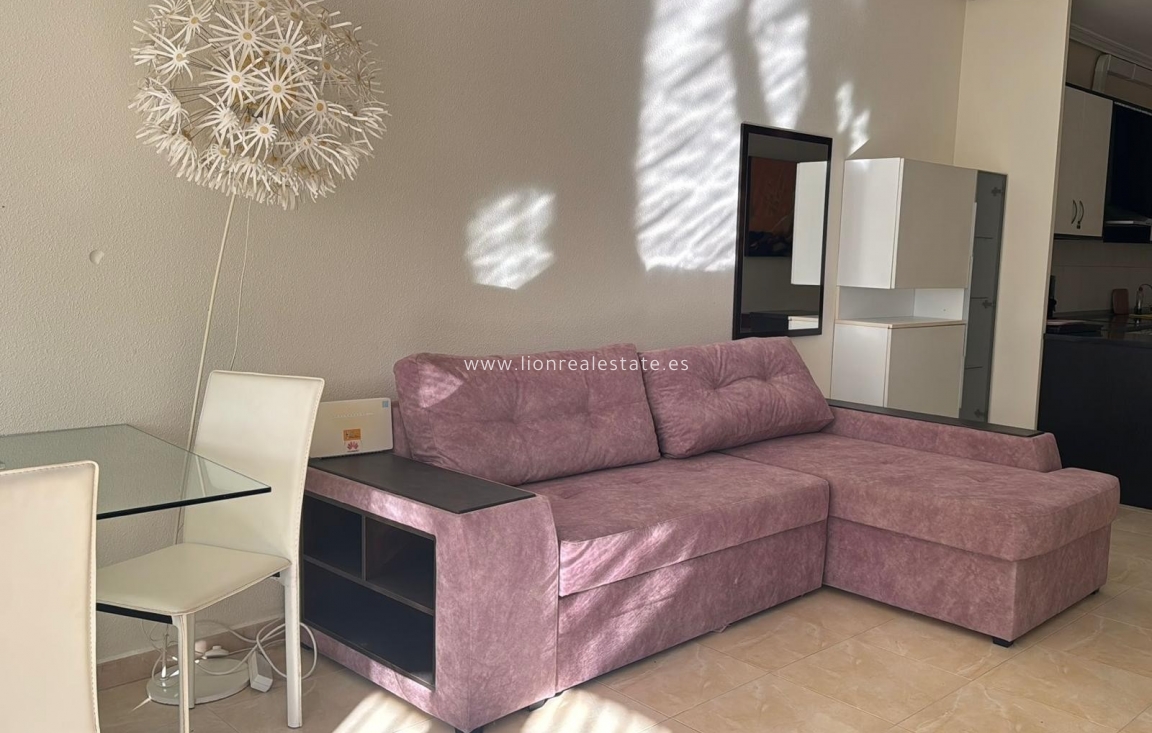 Долгосрочная аренда - Town House - Punta Prima