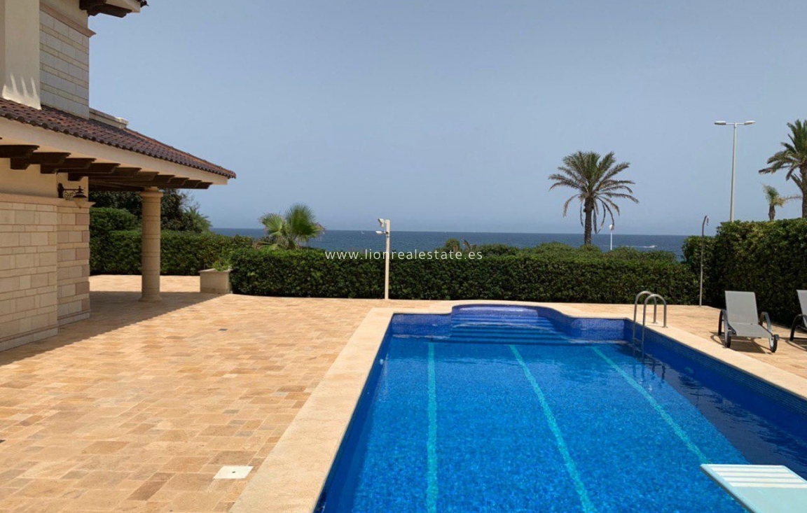 Долгосрочная аренда - Villa - Orihuela Costa - Cabo Roig