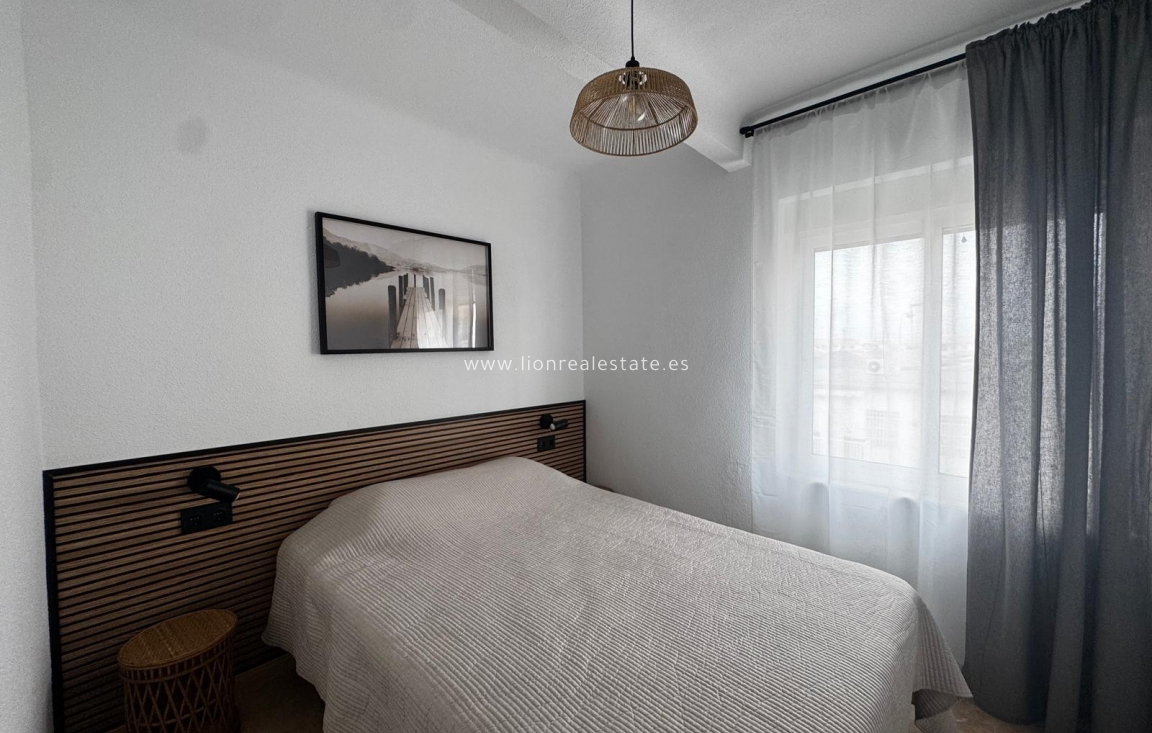 Краткосрочная аренда - Квартира / квартира - Santa Pola