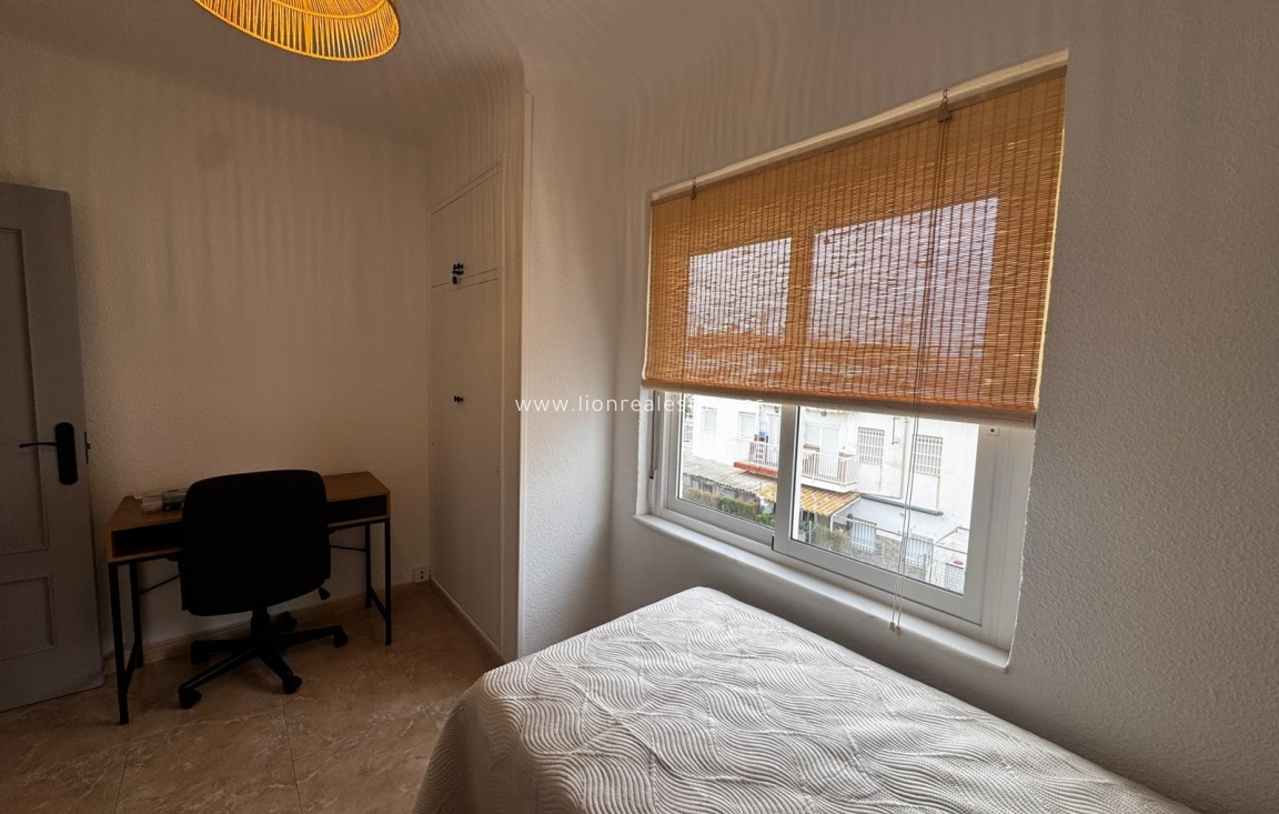 Краткосрочная аренда - Квартира / квартира - Santa Pola