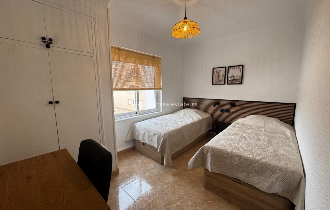 Краткосрочная аренда - Квартира / квартира - Santa Pola