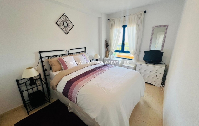 Квартира / квартира - Долгосрочная аренда - Orihuela Costa - LR-2405