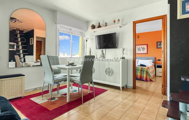 Квартира / квартира - Перепродажа - Torrevieja - Mar Azul