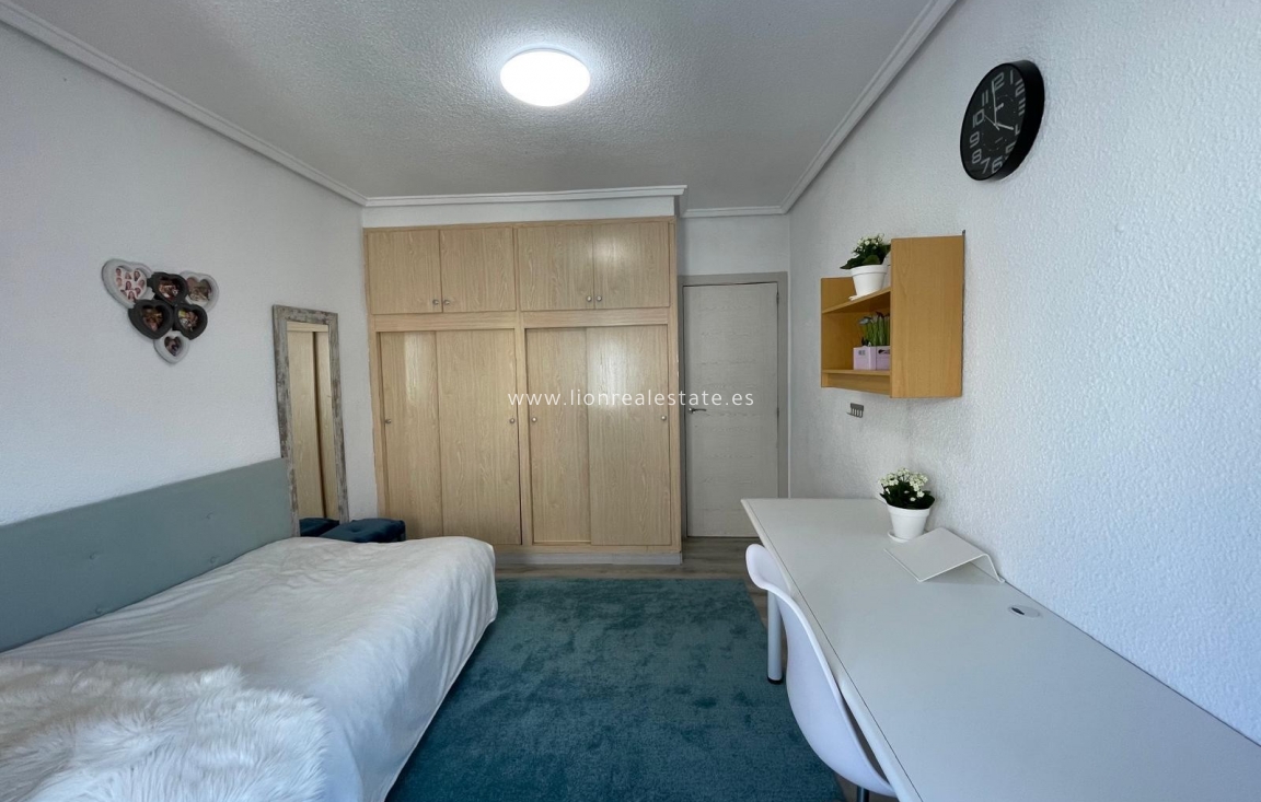 Long Term Rental - Apartment / flat - Guardamar del Segura - Pueblo