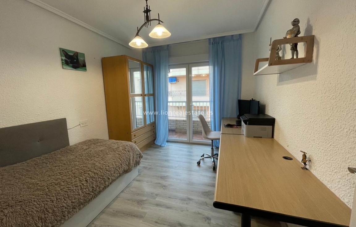 Long Term Rental - Apartment / flat - Guardamar del Segura - Pueblo