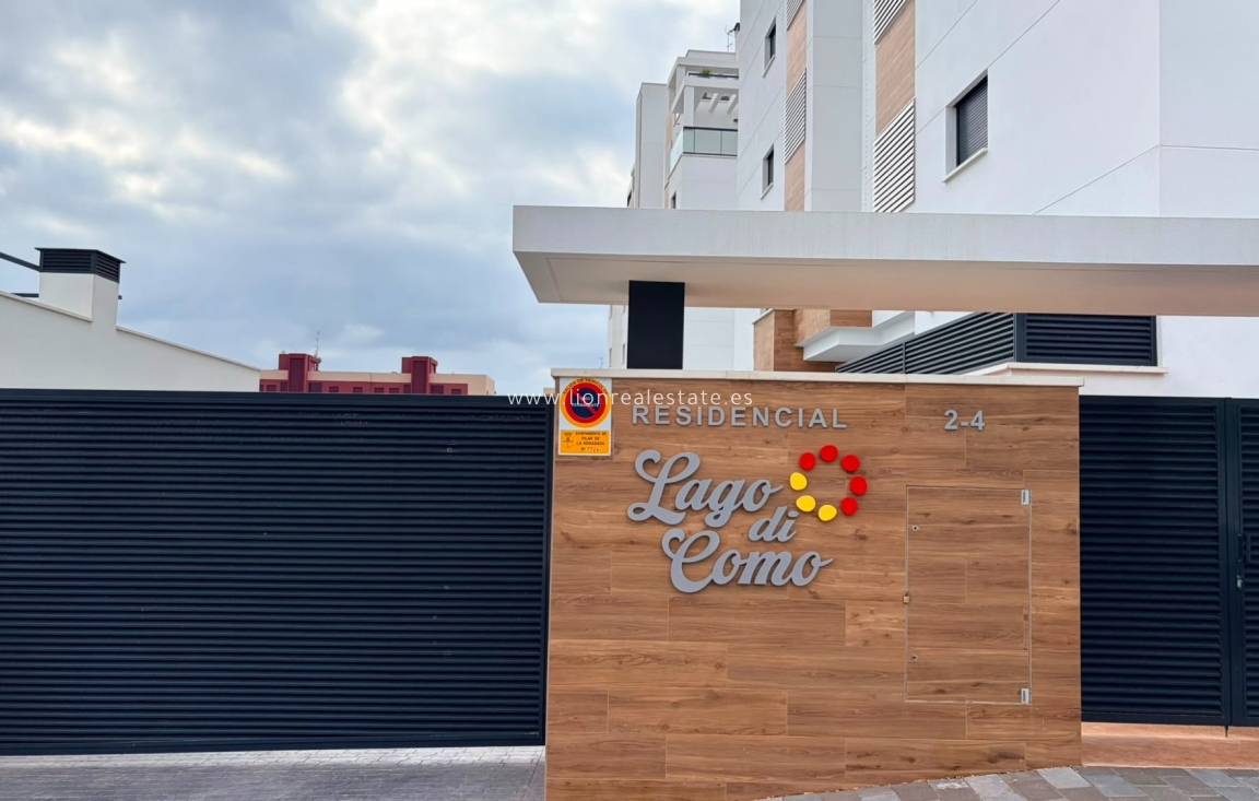 Long Term Rental - Apartment / flat - Mil Palmeras