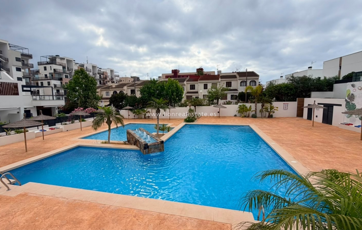 Long Term Rental - Apartment / flat - Mil Palmeras