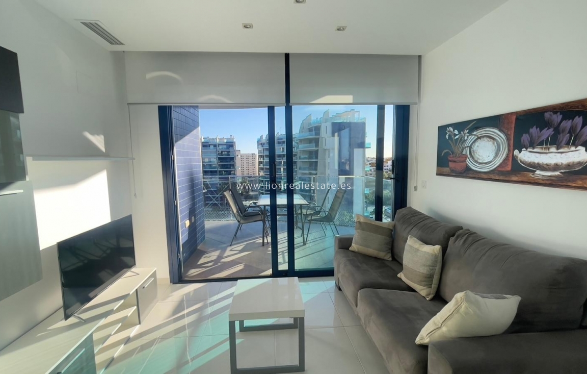 Long Term Rental - Apartment / flat - Punta Prima