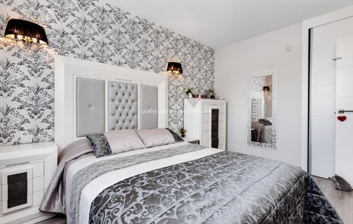 Long Term Rental - Apartment / flat - Punta Prima