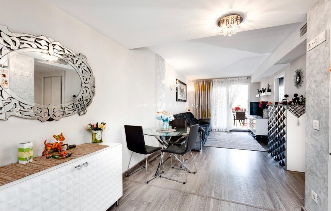 Long Term Rental - Apartment / flat - Punta Prima