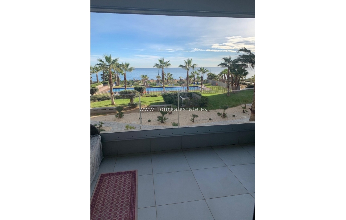 Long Term Rental - Apartment / flat - Torrevieja - Punta Prima