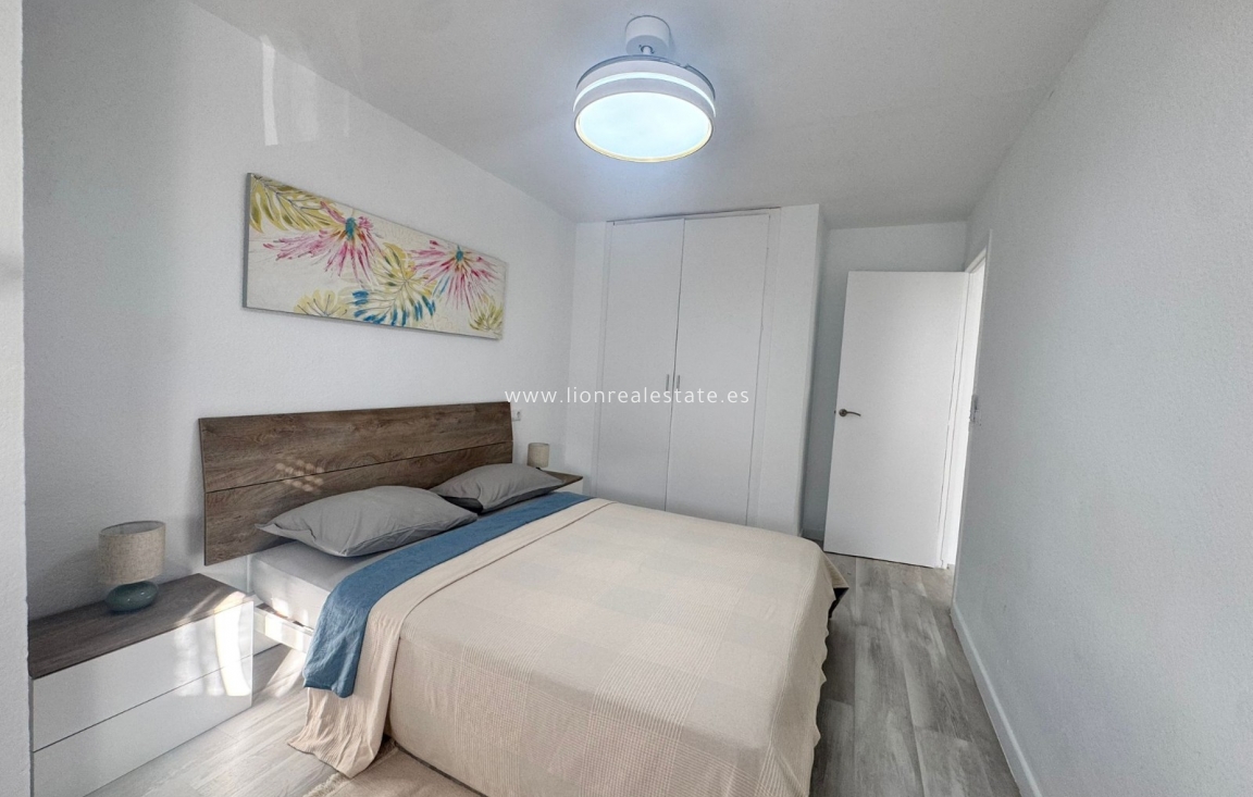 Long Term Rental - Apartment / flat - Torrevieja - Punta Prima