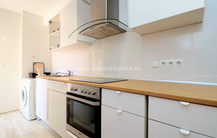 Long Term Rental - Apartment / flat - Torrevieja - Punta Prima