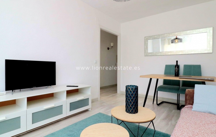 Long Term Rental - Apartment / flat - Torrevieja - Punta Prima