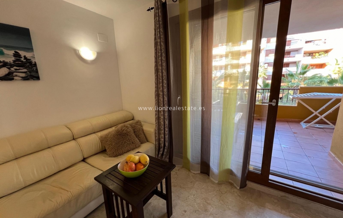 Long Term Rental - Apartment / flat - Torrevieja - Punta Prima