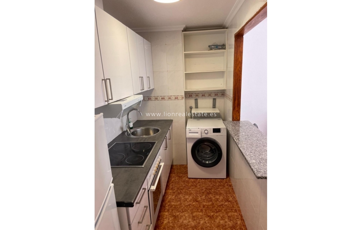 Long Term Rental - Apartment / flat - Torrevieja