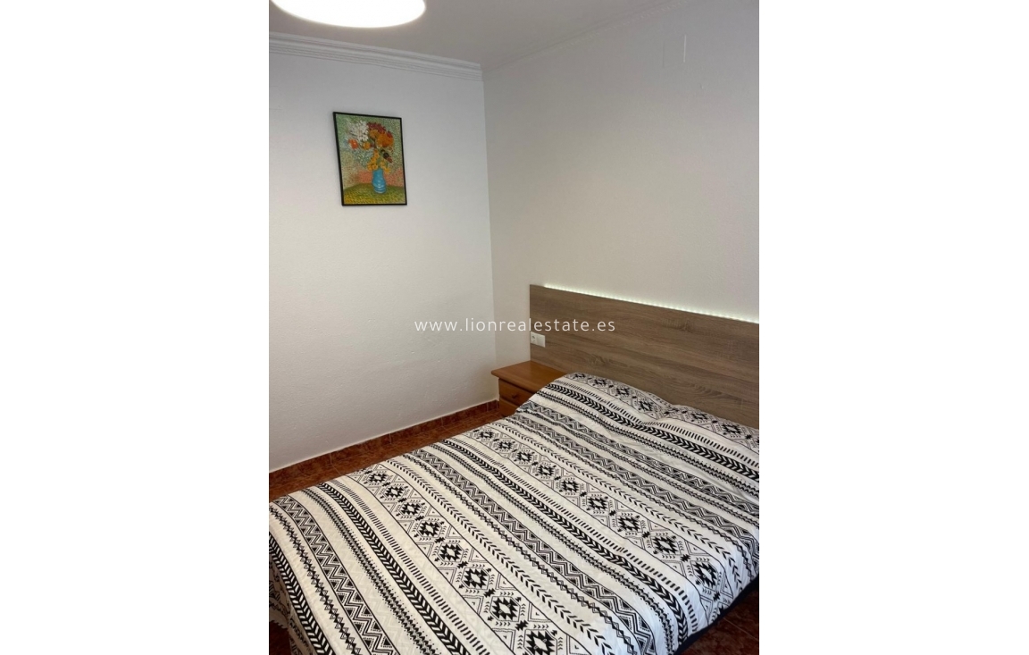 Long Term Rental - Apartment / flat - Torrevieja