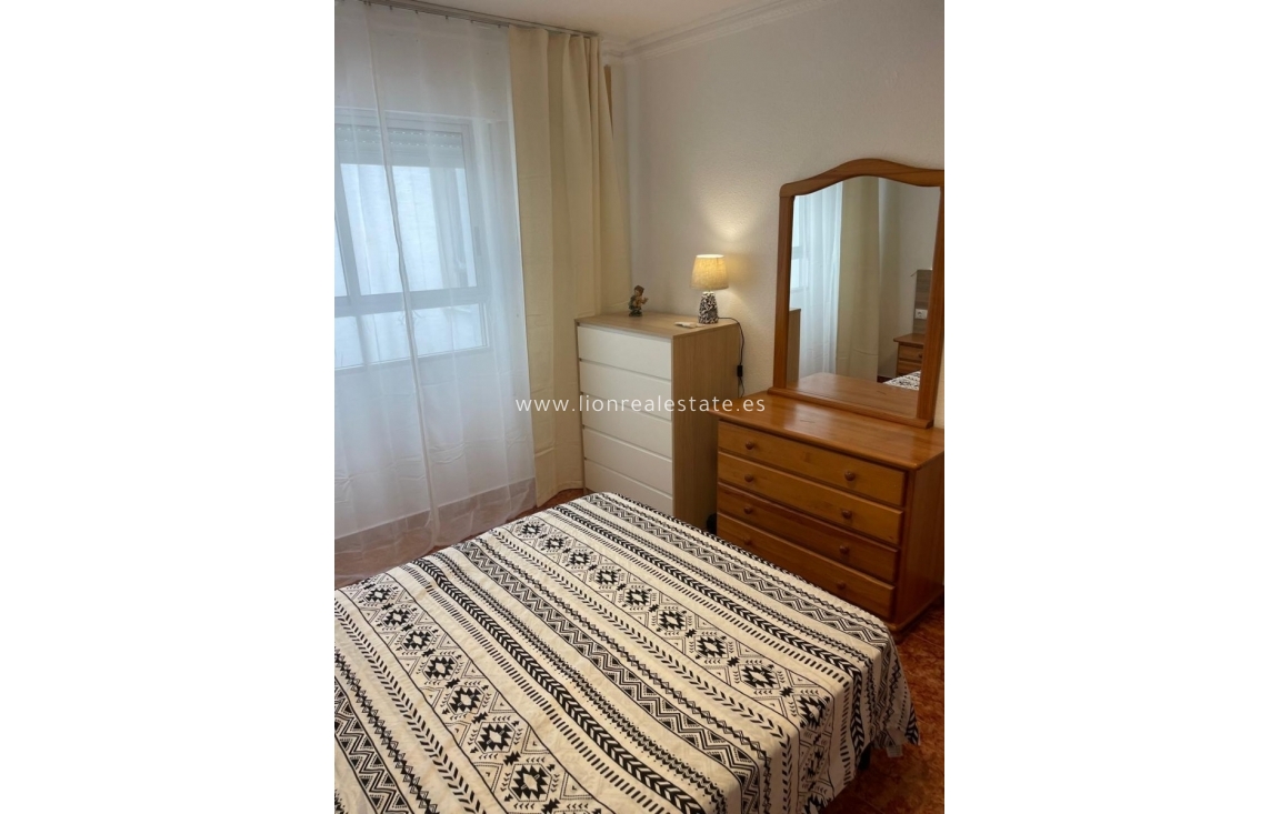 Long Term Rental - Apartment / flat - Torrevieja