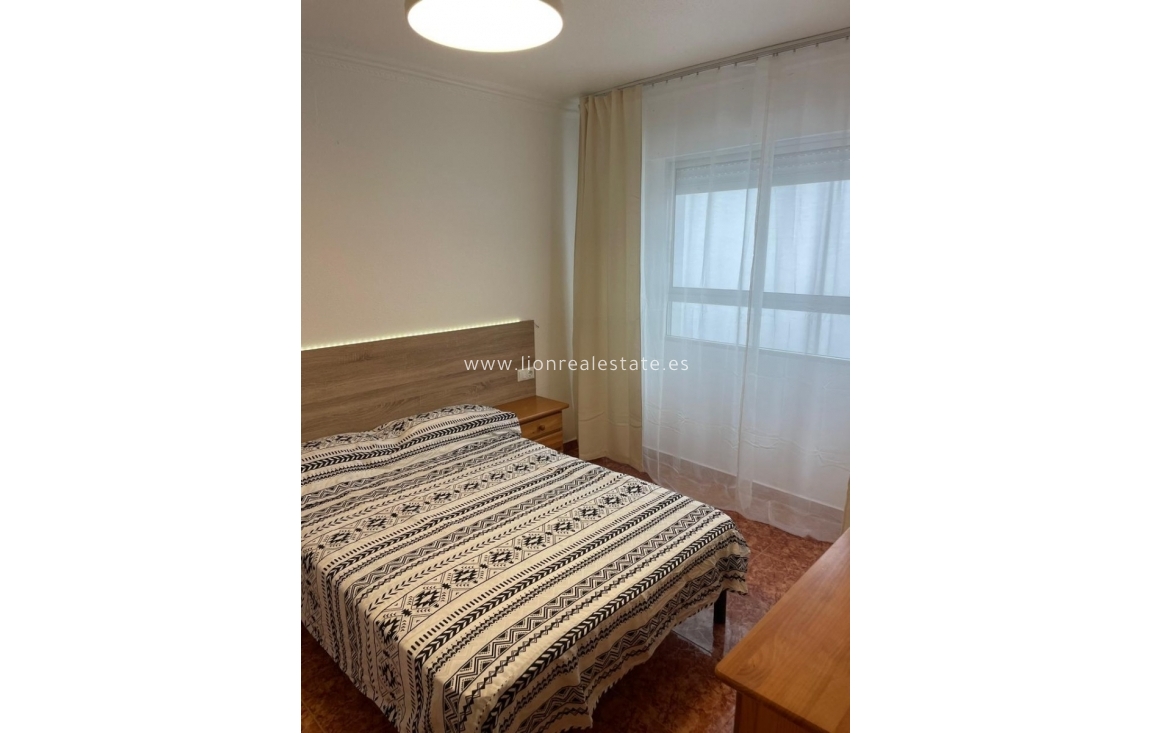 Long Term Rental - Apartment / flat - Torrevieja