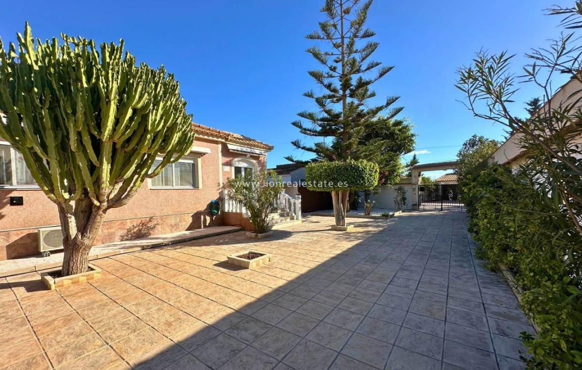 Long Term Rental - Bungalow - Orihuela Costa - Los Dolses