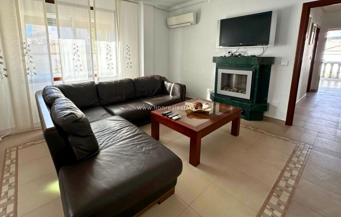 Long Term Rental - Bungalow - Orihuela Costa - Montezenia